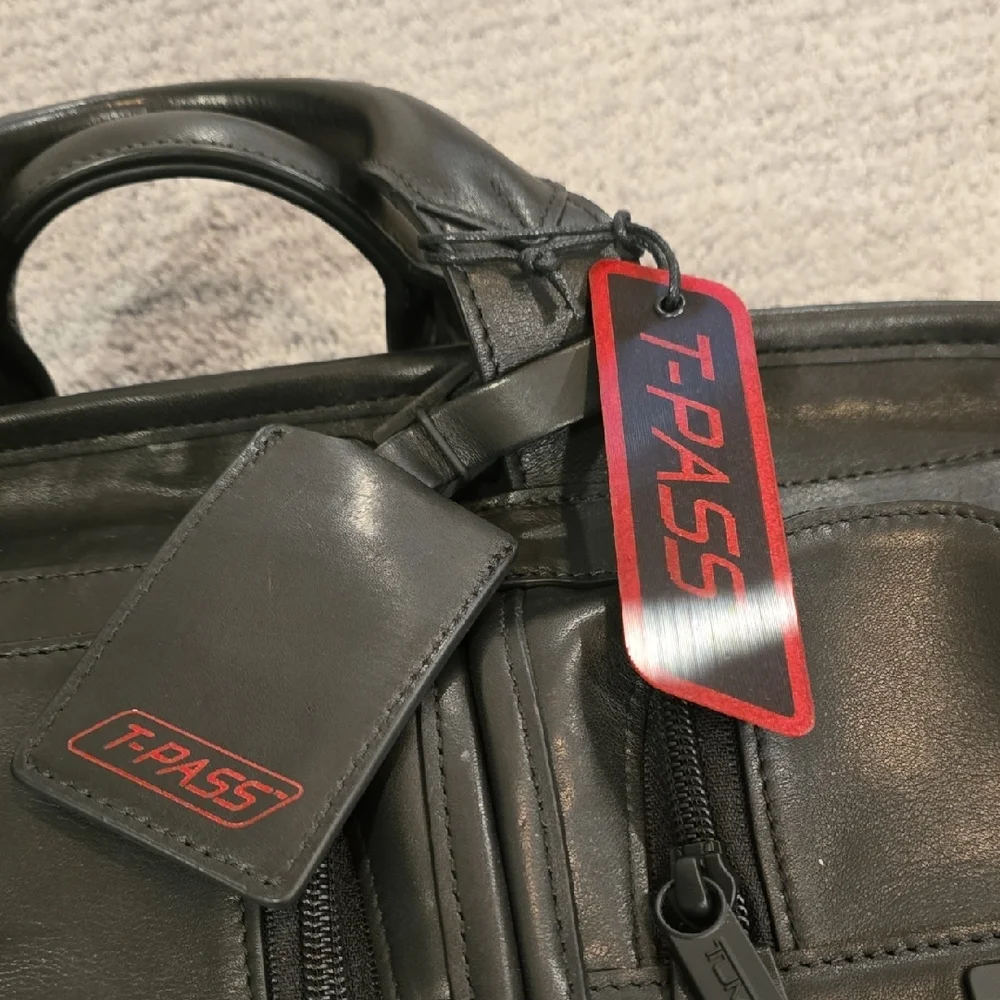 NWT Tumi TPass Medium Screen Slim Black Leather Men's Briefcase